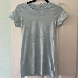Lululemon swiftly tech short sleeve